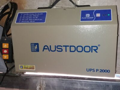 Bình lưu điện P2000 Austdoor | UPS Cửa Cuốn
