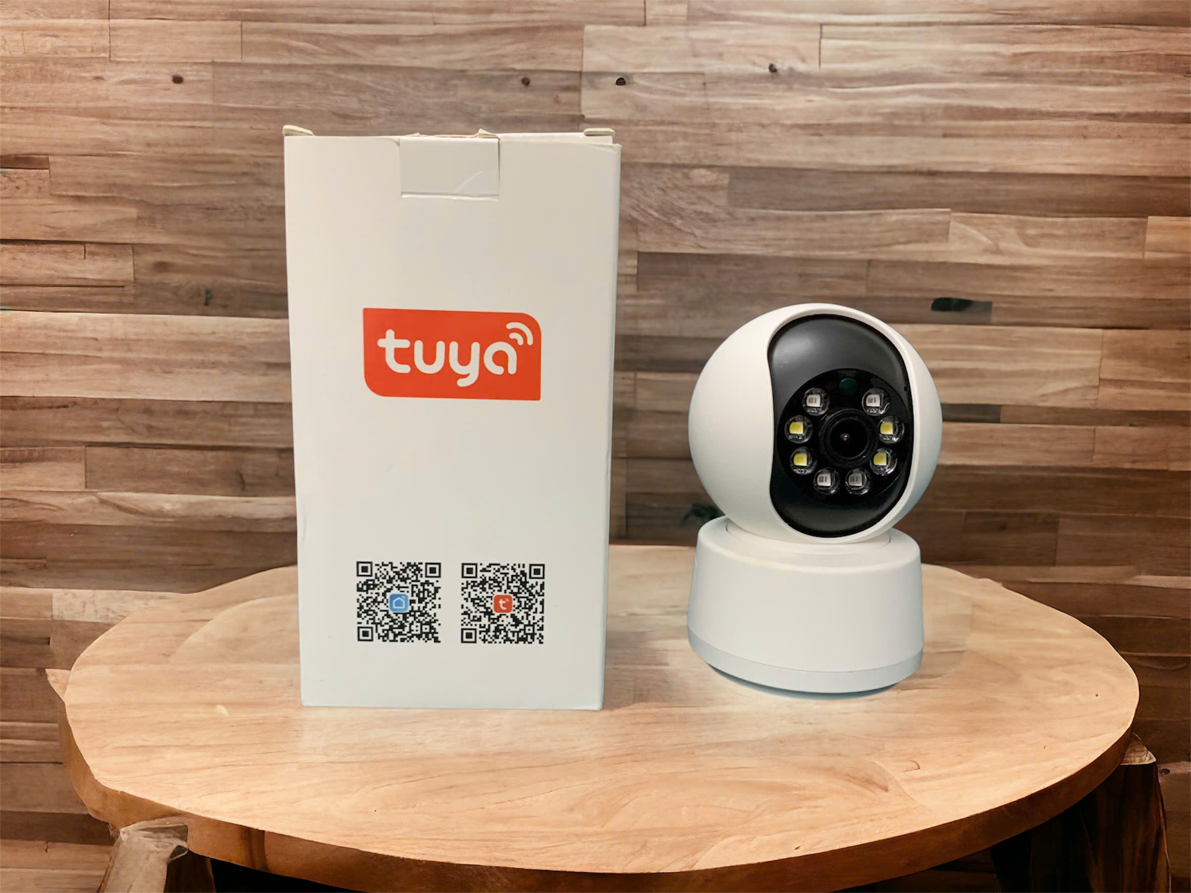 Camera giám sát cửa cuốn thông minh